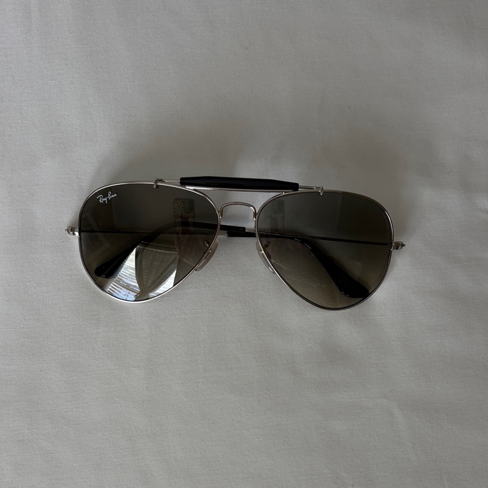 Ray-Ban Outdoorsman II Silver Aviator Sunglasses with Black Case - Picture 2 of 11
